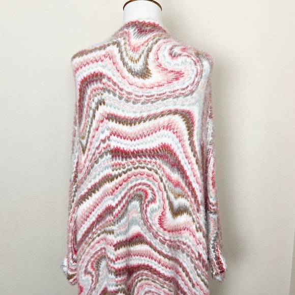 Free People OS Mermaid Eyelash Cocoon Cardi
Open Sweater Soft Knit Cardigan Pink - Picture 10 of 13